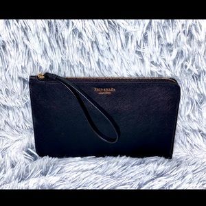 Black Kate spade wallet wristlet